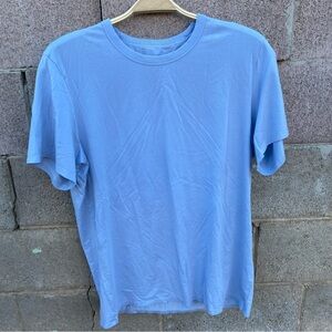 Lululemon Large Baby Blue T-shirt Short Sleeve Stretch Crew Neck Gym Train Run